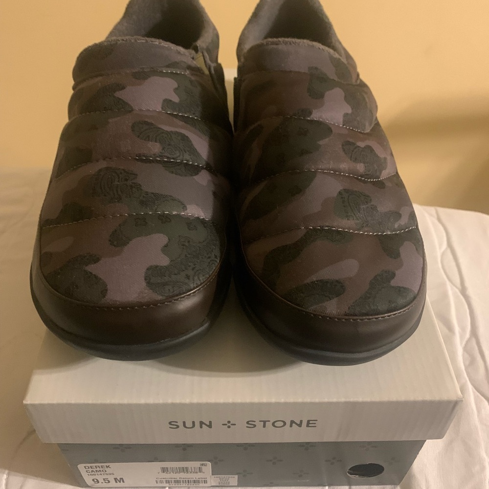 SUN + STONE Derek Quilted Slipper Men's 9 M Camo Slip On Round Toe